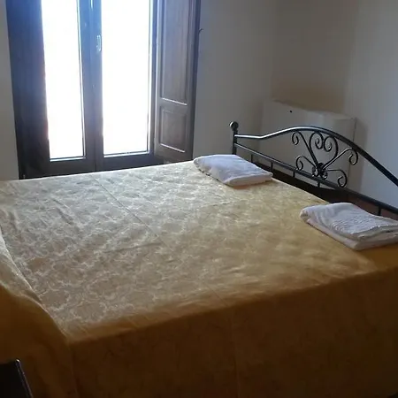 Golden House Cheravanna Da Marco Farm stay *